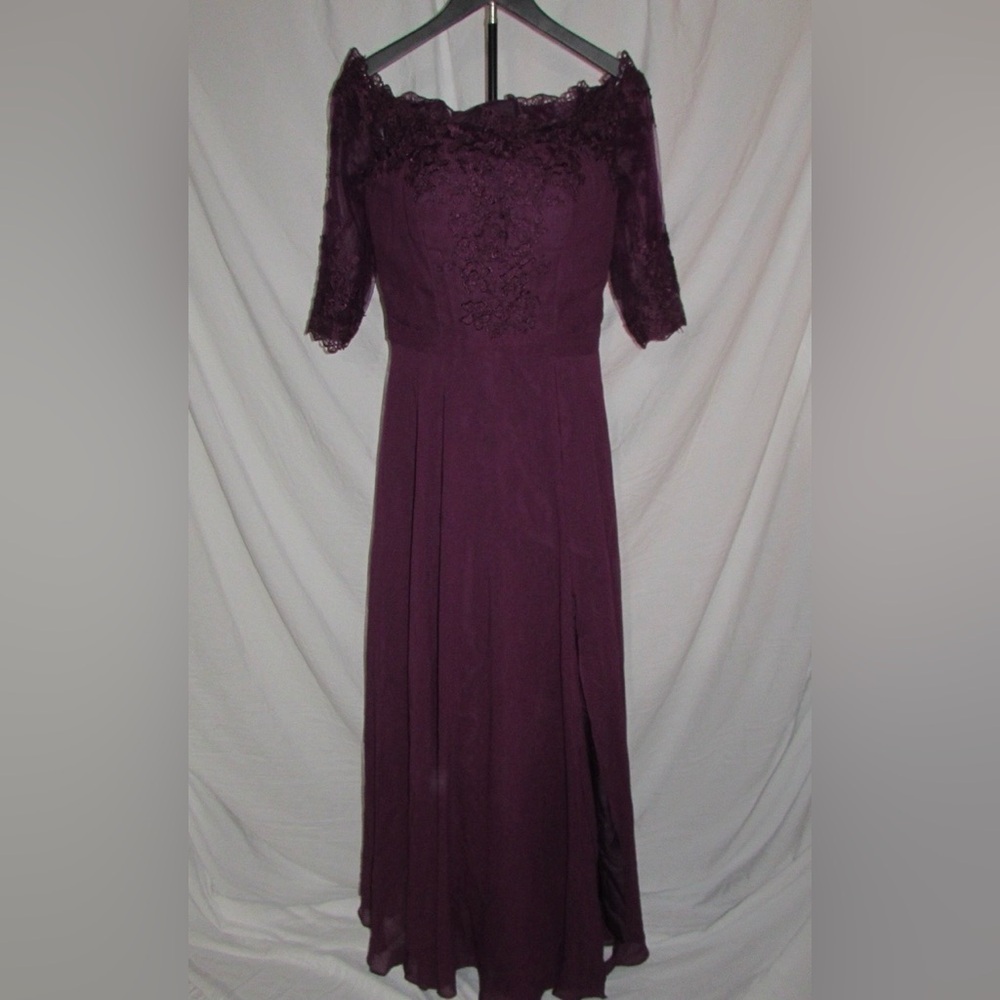 Elegant Purple Lace Wedding Dress - Picture 2 of 13
